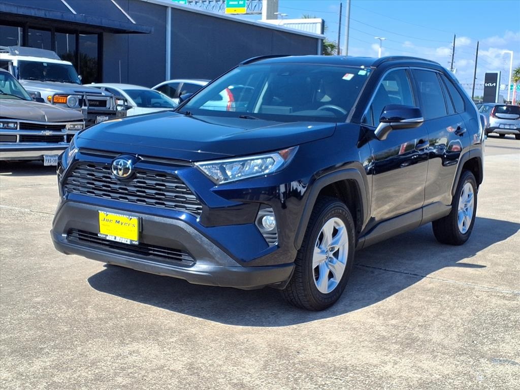 2021 Toyota RAV4 XLE - 1