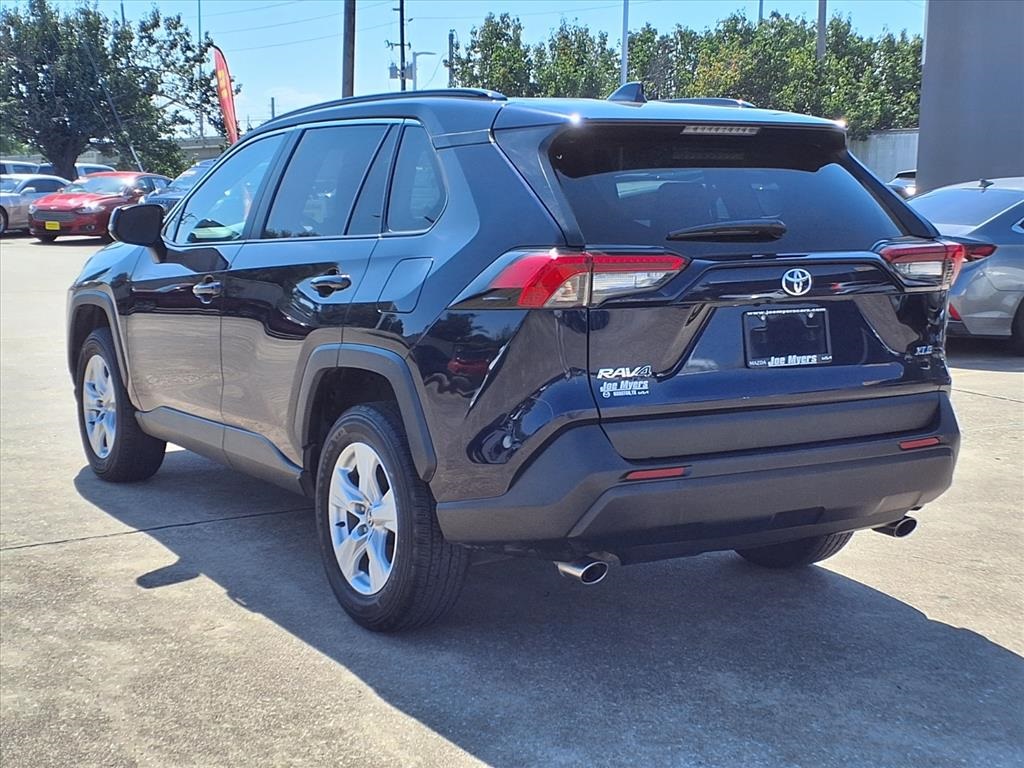 2021 Toyota RAV4 XLE - 2