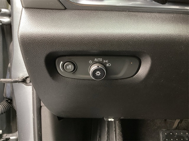 Used Car 2018 Chevrolet Traverse  Ls For Sale Under $20,000 In San Antonio, Texas