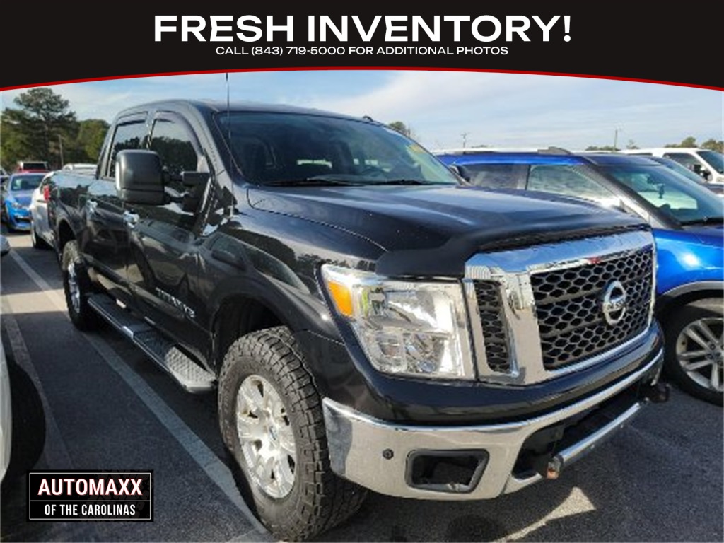 2018 Nissan Titan SV Crew Cab 4WD