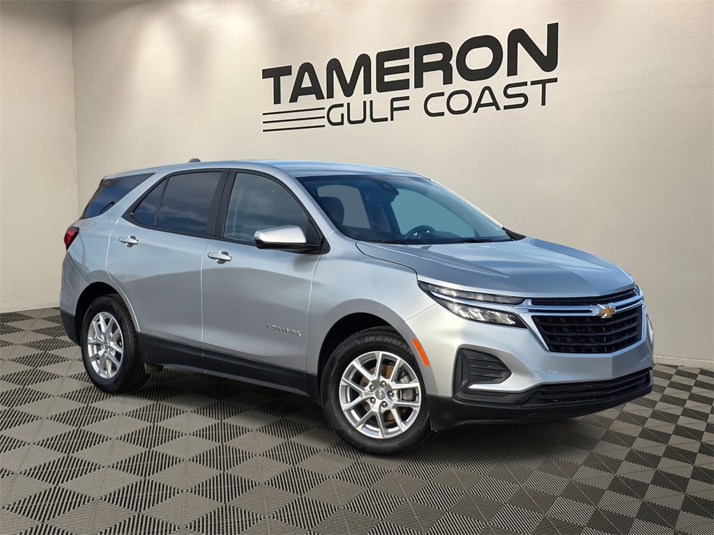 2022 Chevrolet Equinox LS FWD with 1LS