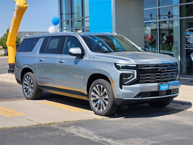 2025 Chevrolet Suburban High Country photo 6