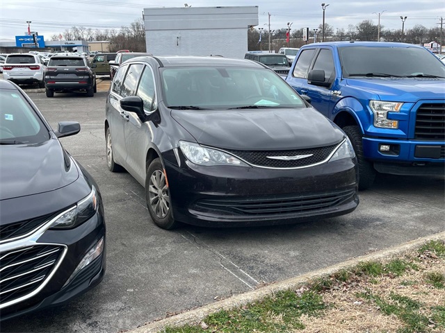 2017 Chrysler Pacifica Touring FWD