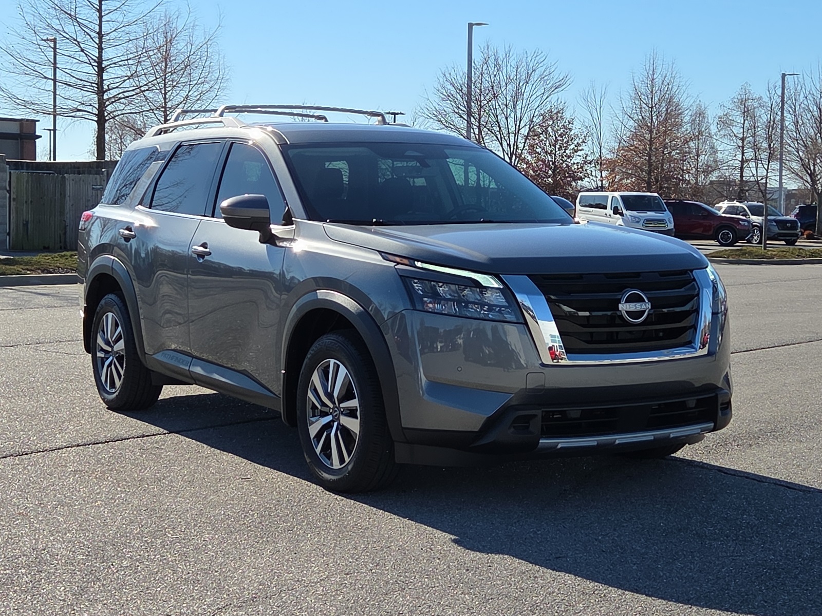 2025 Nissan Pathfinder SL 4WD