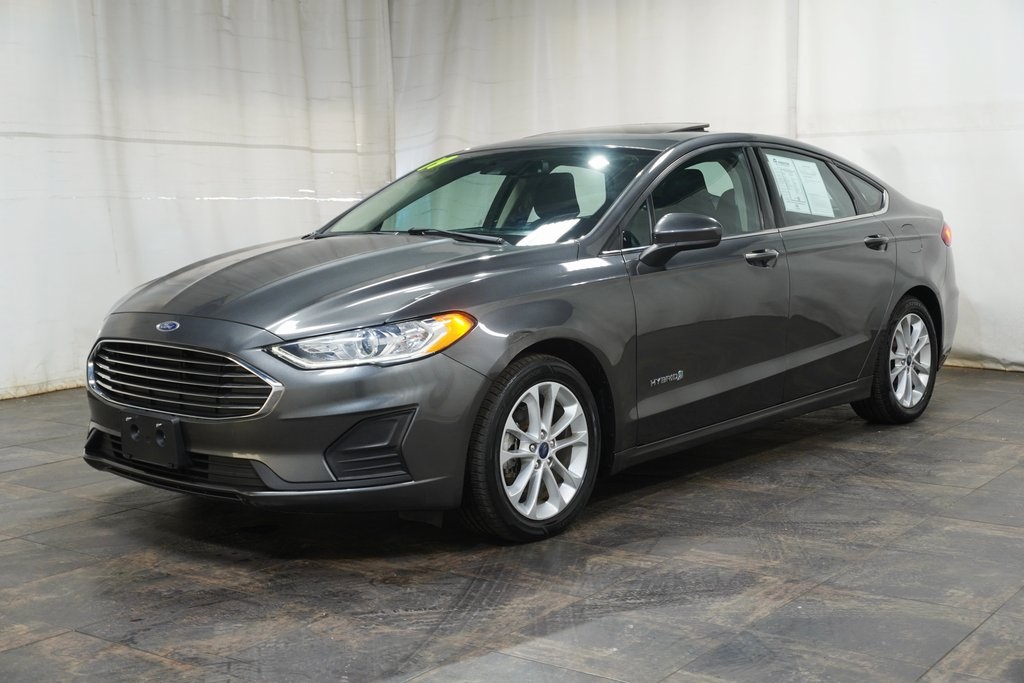 Used 2019 Ford Fusion Hybrid SE with VIN 3FA6P0LU2KR165027 for sale in Boardman, OH