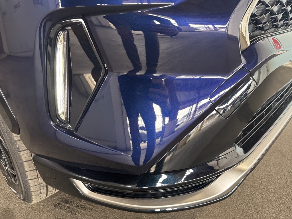 Thumbnail: 2025 Toyota RAV4 - 12