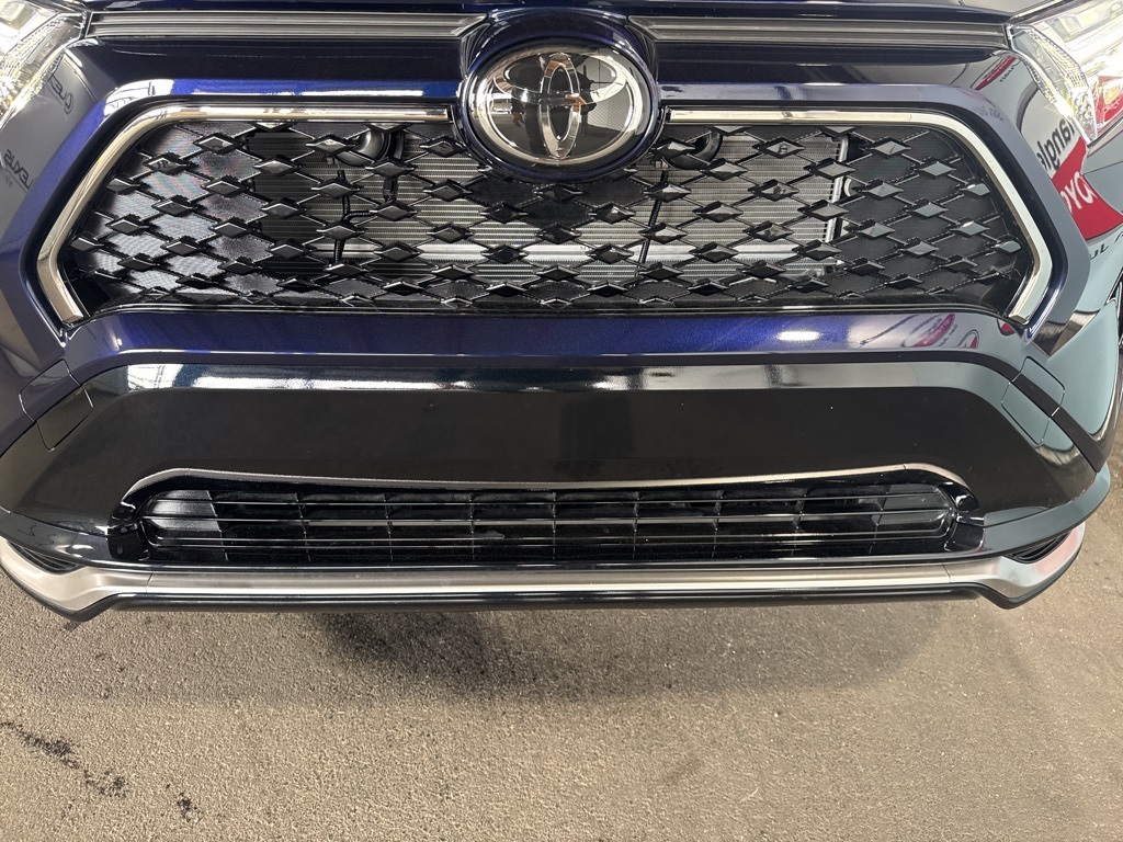 Thumbnail: 2025 Toyota RAV4 - 14