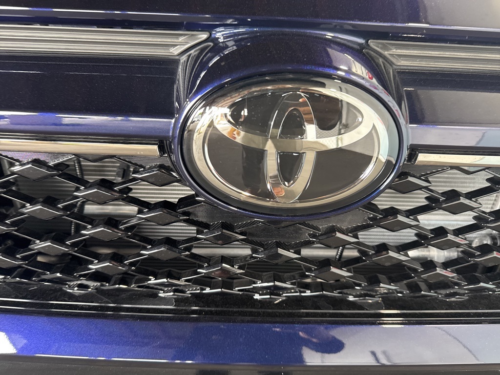 Thumbnail: 2025 Toyota RAV4 - 15