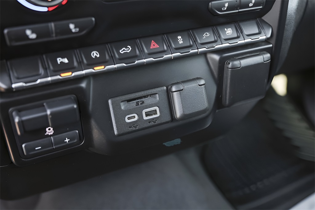 Used Car 2021 Chevrolet Silverado 1500  Lt For Sale Under $30,000 In Austin, Texas