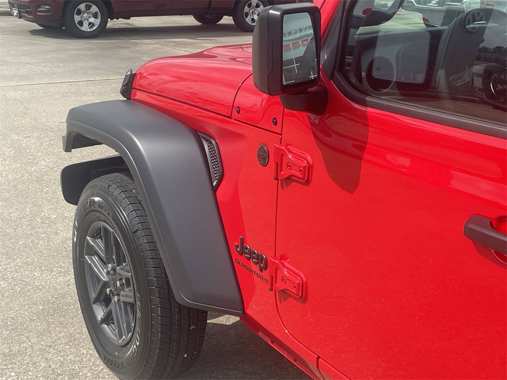 2025 Jeep Gladiator Sport S - 9