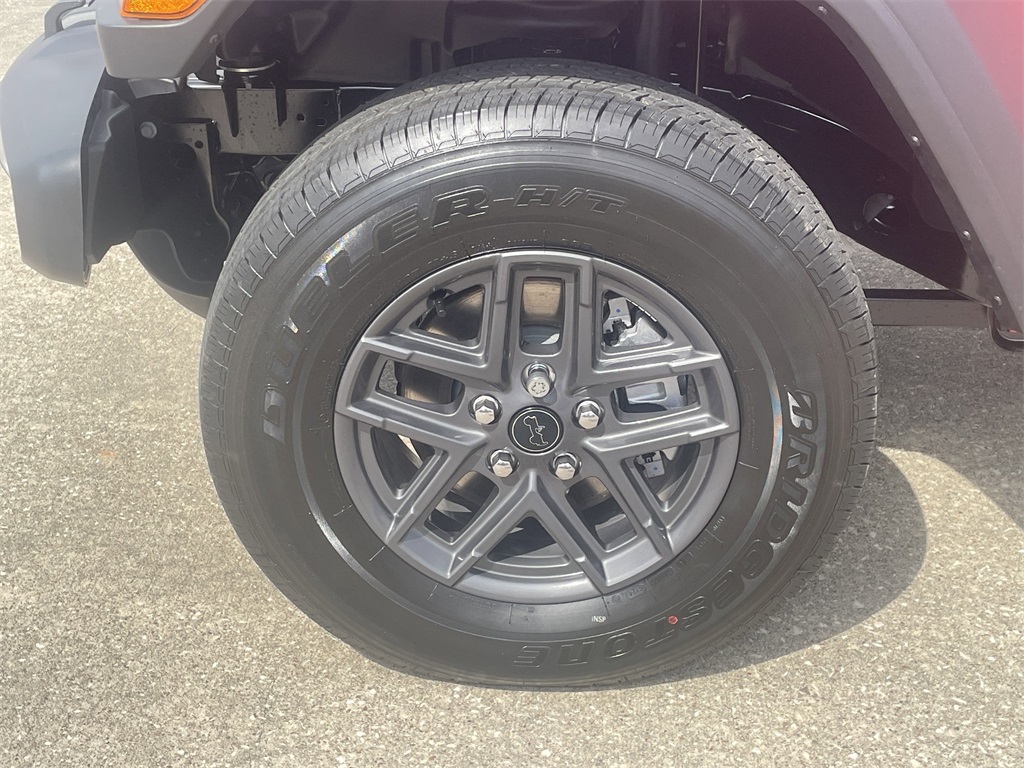 2025 Jeep Gladiator Sport S - 8