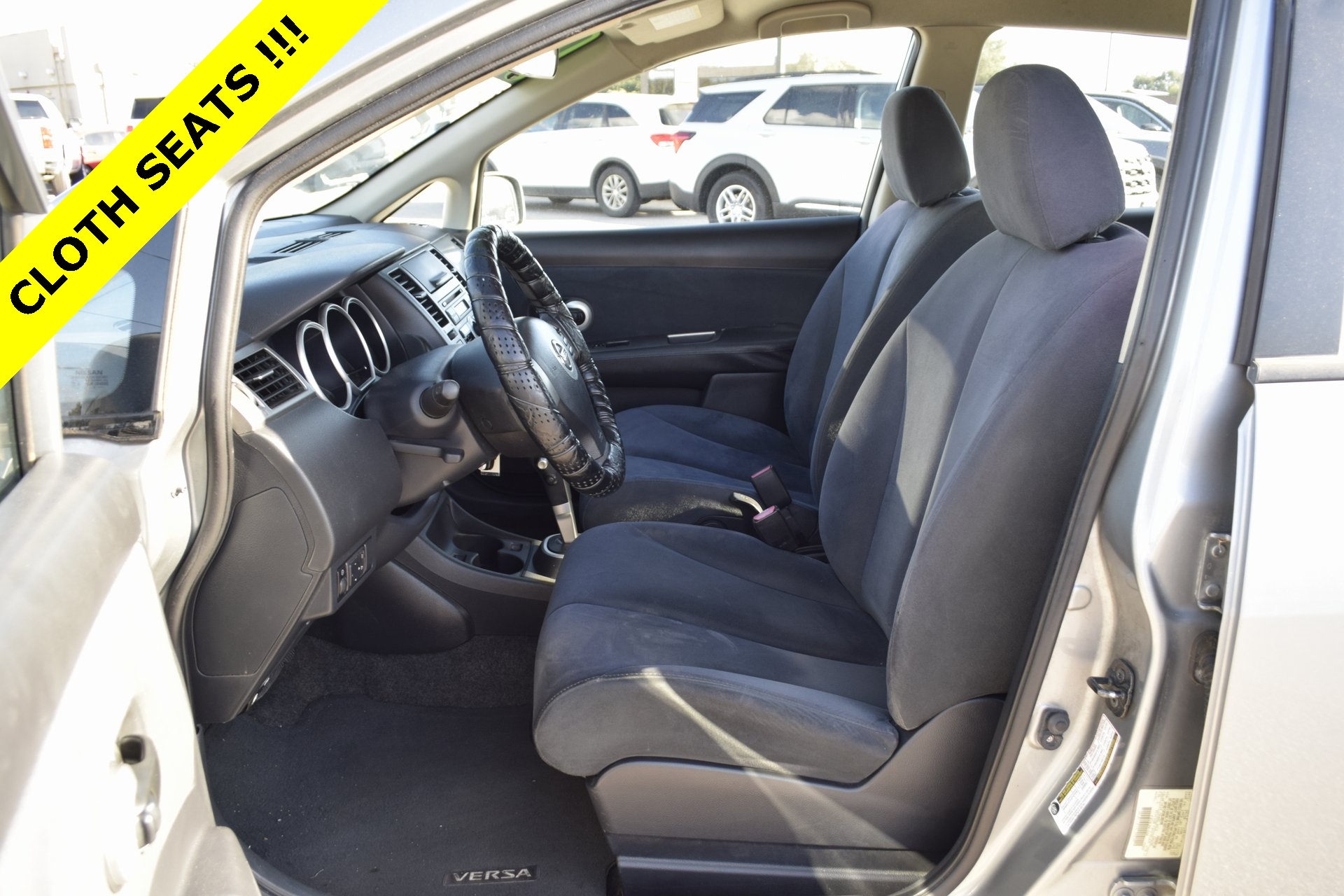 2009 Nissan Versa 1.8 S - 2