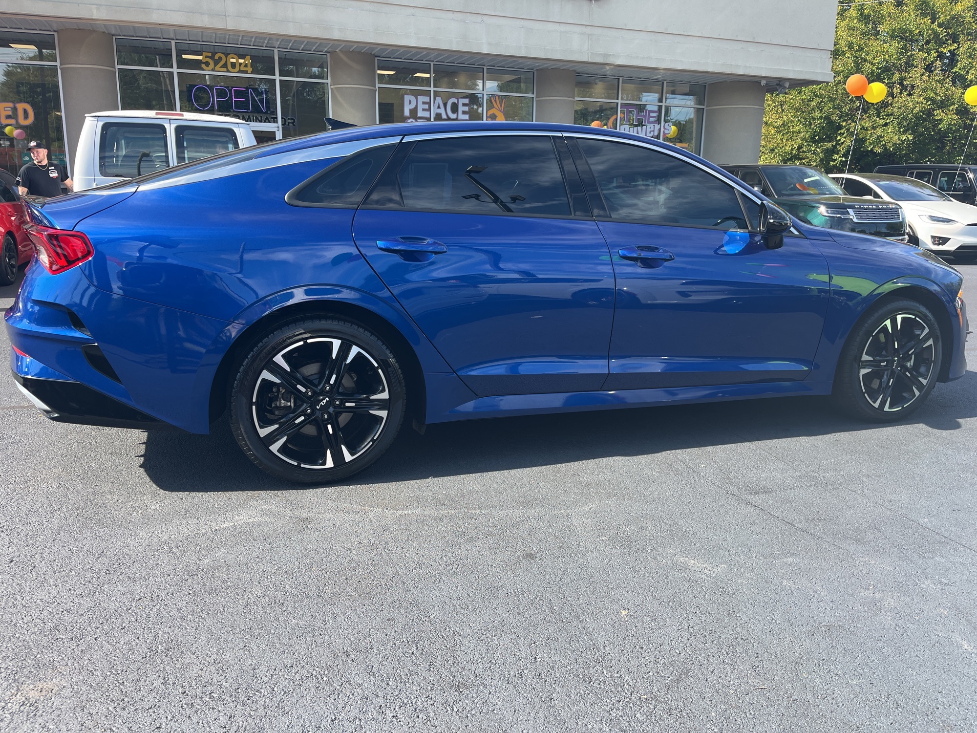 2024 Kia K5 GT-Line photo 2