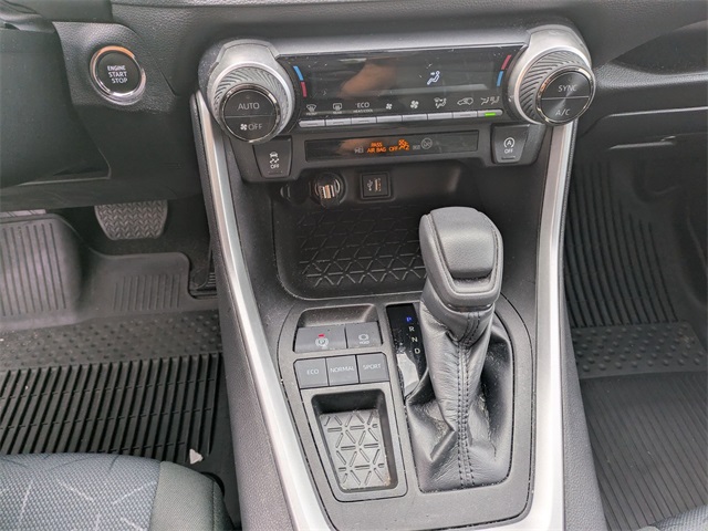 2023 Toyota RAV4 XLE White at Davis Toyota of Orangeburg