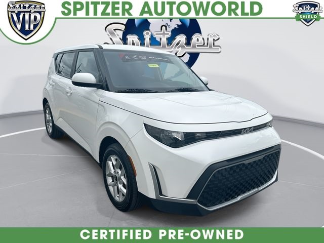 Snow White Pearl 2023 Kia Soul SUV / Crossover Front-Wheel Drive Continuously Variable Transmission