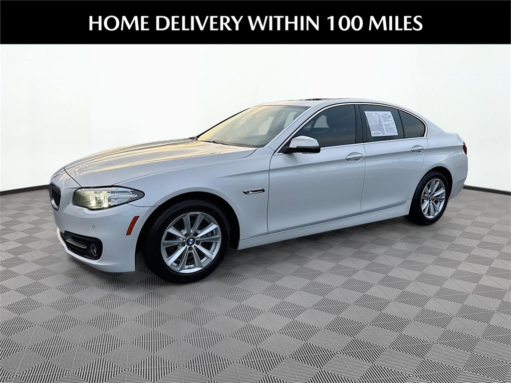 2016 BMW 5 Series 528i Sedan RWD