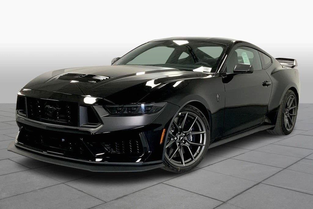 2025 Ford Mustang Dark Horse Fastback RWD