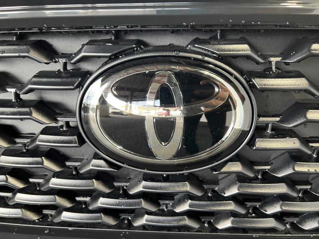 Thumbnail: 2025 Toyota Corolla Cross - 11