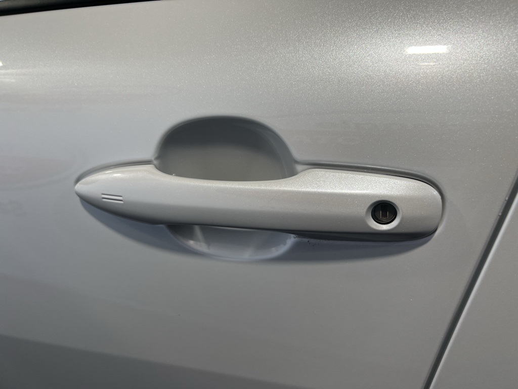 Thumbnail: 2025 Toyota Corolla Cross - 12