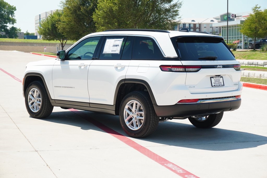 New Car 2025 Jeep Grand Cherokee  Laredo X For Sale In Weatherford, Texas