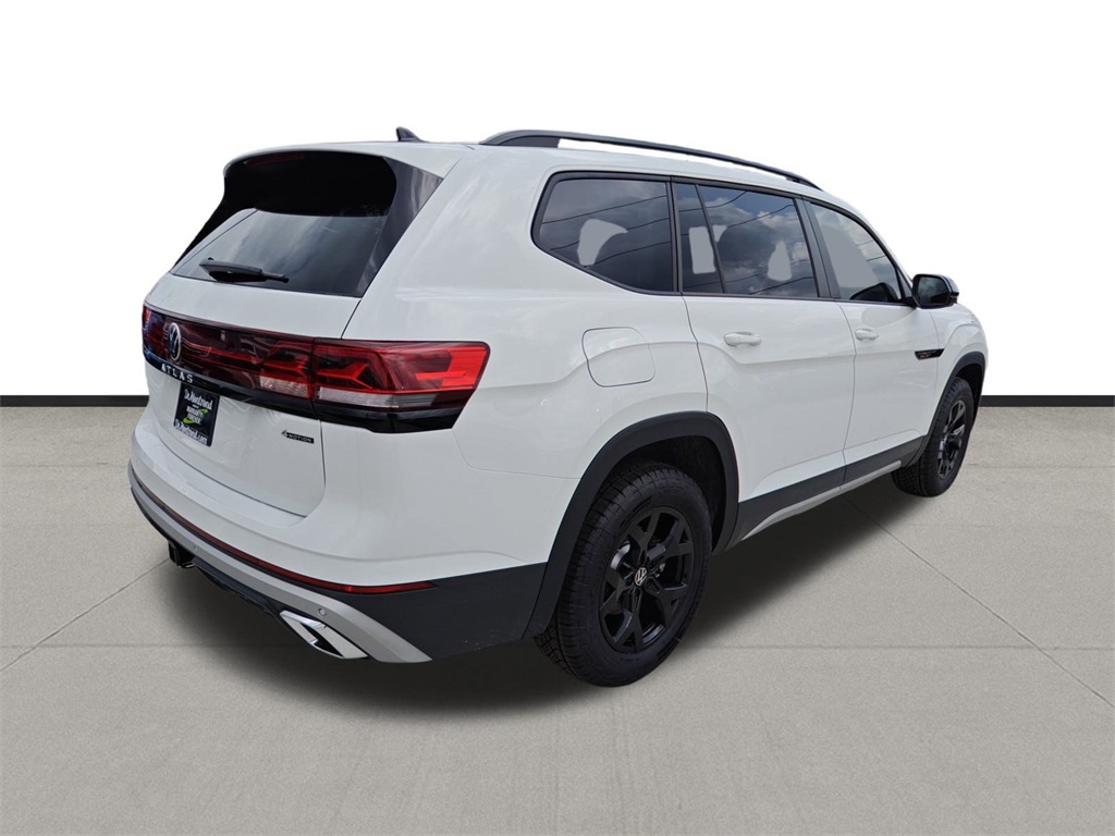 2025 Volkswagen Atlas 2.0T Peak Edition - 4