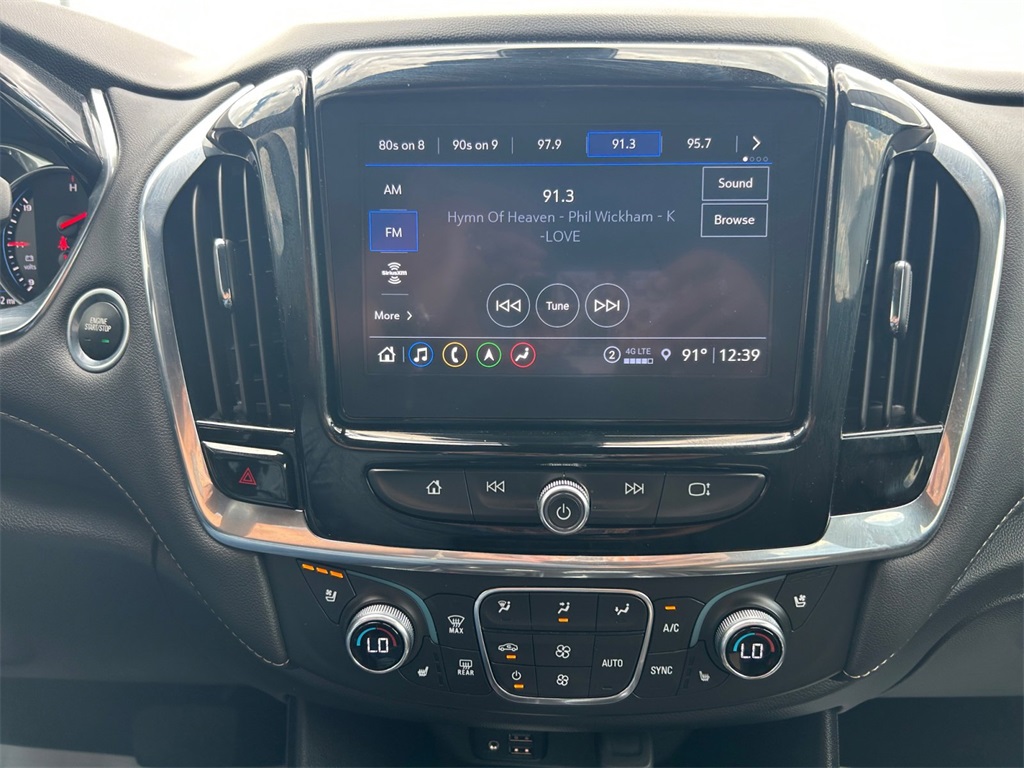 Used Car 2023 Chevrolet Traverse  Premier For Sale Under $35,000 In Floresville, Texas