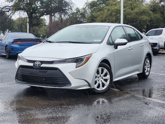 2025 Toyota Corolla LE FWD