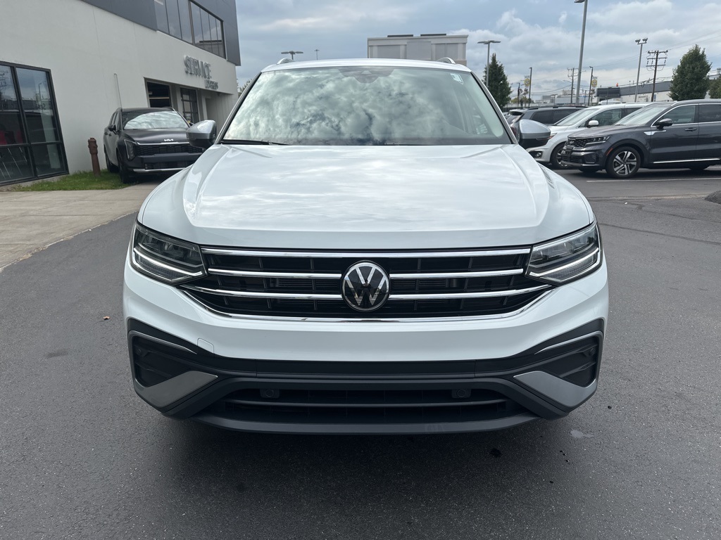 2024 Volkswagen Tiguan Wolfsburg Edition photo 3