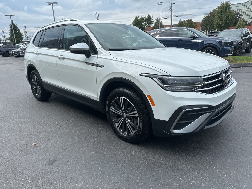2024 Volkswagen Tiguan Wolfsburg Edition photo 4