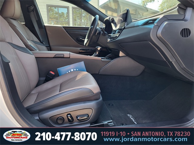 Used Car 2025 Lexus Es  300h Ultra Luxury For Sale In San Antonio, Texas