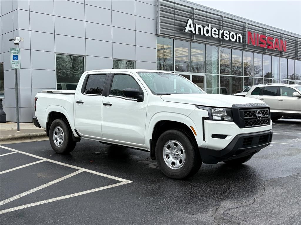 2024 Nissan Frontier S Crew Cab 4WD