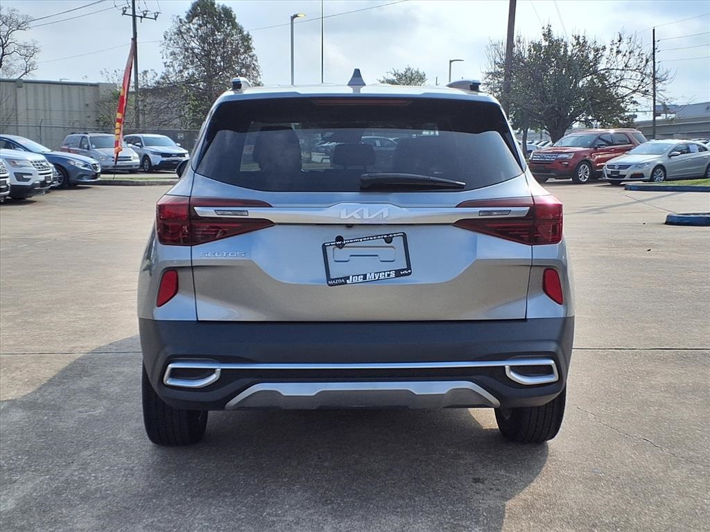 2023 Kia Seltos S Gray at Bayway Cadillac Southwest
