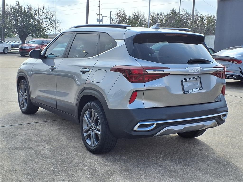 2023 Kia Seltos S Gray at Bayway Cadillac Southwest