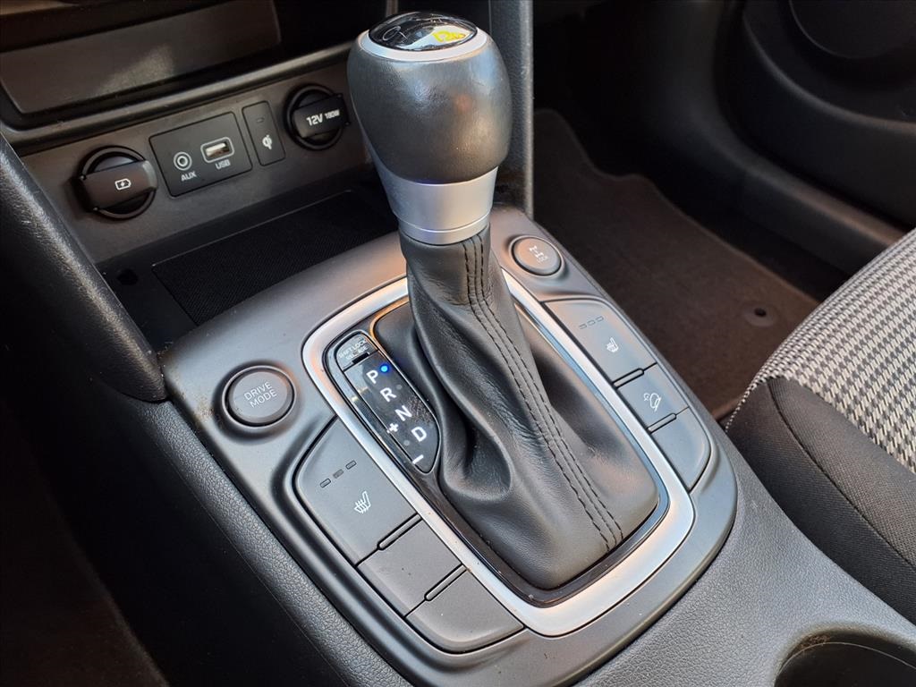 2021 Hyundai Kona SEL Plus - 10