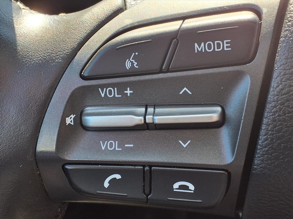 2021 Hyundai Kona SEL Plus - 6