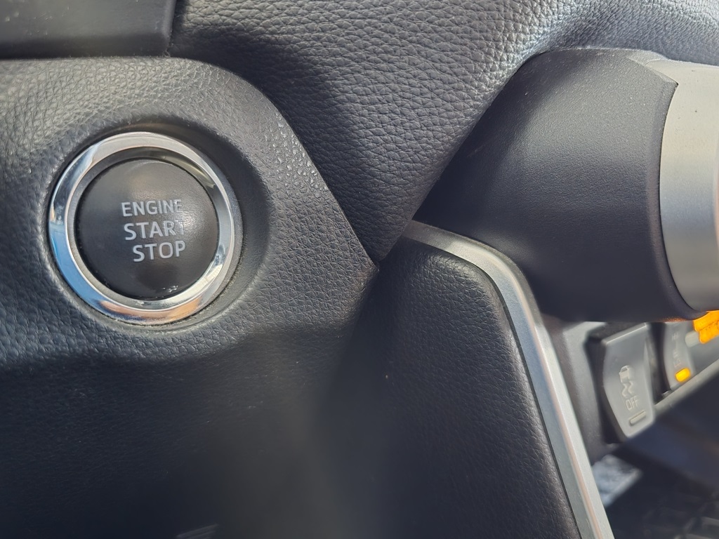 Thumbnail: 2021 Toyota RAV4 - 13