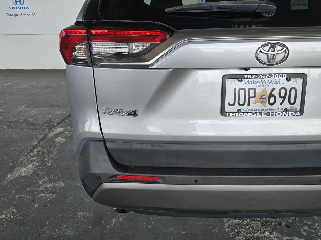 Thumbnail: 2021 Toyota RAV4 - 21