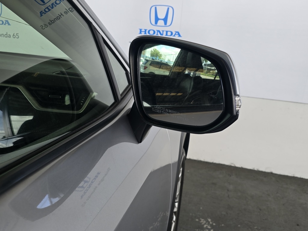 Thumbnail: 2021 Toyota RAV4 - 24