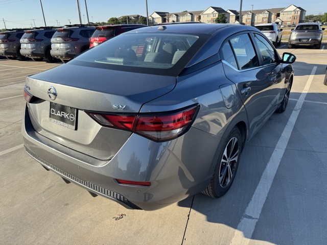 2023 Nissan Sentra SV photo 7