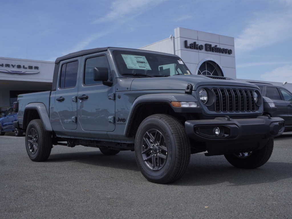 2025 Jeep Gladiator Sport