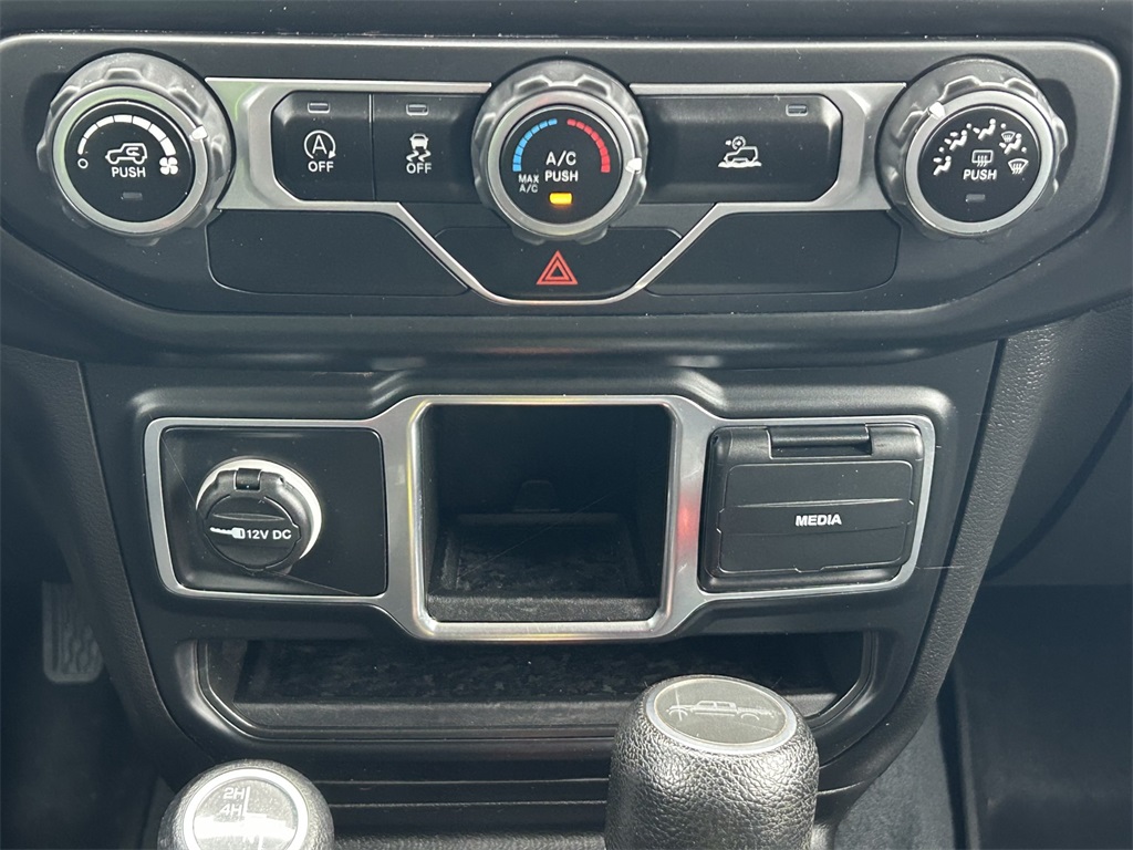 Used Car 2021 Jeep Gladiator  Sport For Sale Under $30,000 In San Marcos, Texas