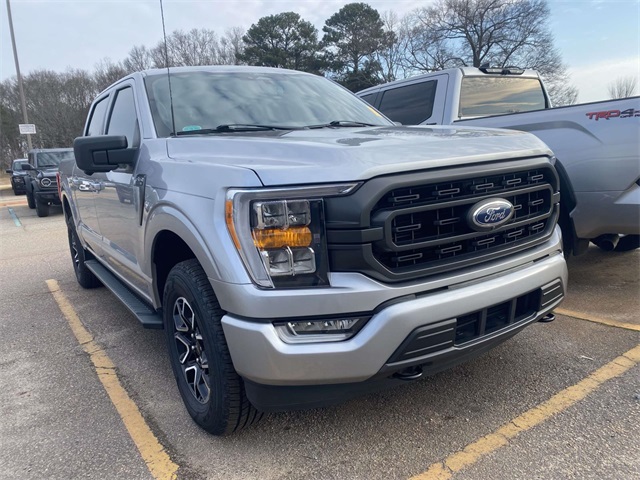 2022 Ford F-150 XLT SuperCrew 4WD