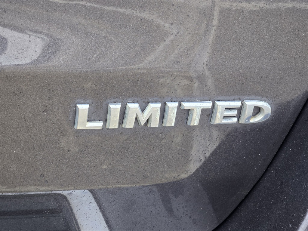 2020 Jeep Grand Cherokee Limited Gray at Texan Dodge Chrysler Jeep Ram