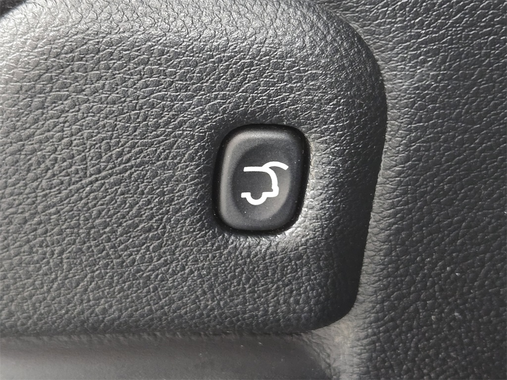 2020 Jeep Grand Cherokee Limited Gray at Texan Dodge Chrysler Jeep Ram