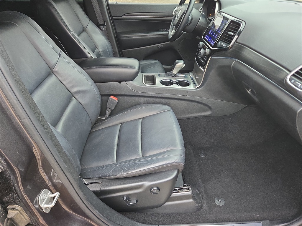 2020 Jeep Grand Cherokee Limited Gray at Texan Dodge Chrysler Jeep Ram