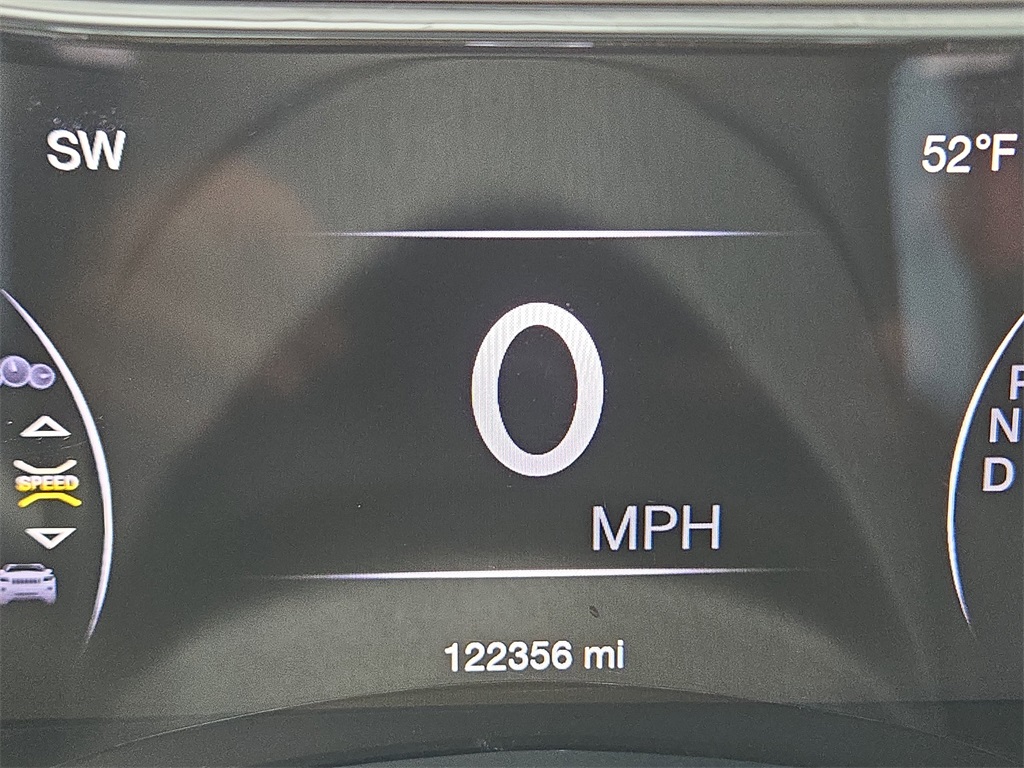 2020 Jeep Grand Cherokee Limited Gray at Texan Dodge Chrysler Jeep Ram