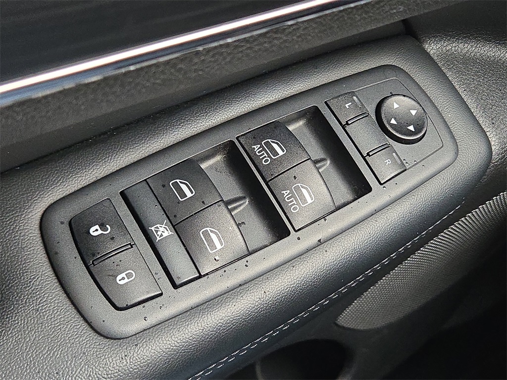 2020 Jeep Grand Cherokee Limited Gray at Texan Dodge Chrysler Jeep Ram