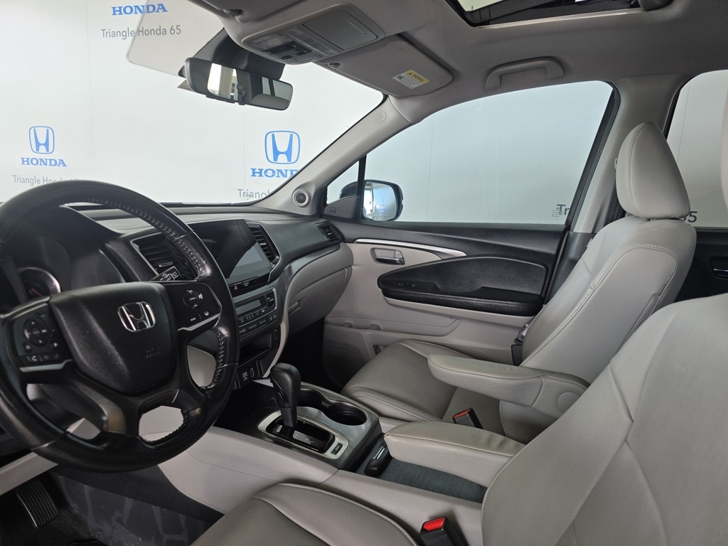 Thumbnail: 2019 Honda Pilot - 13