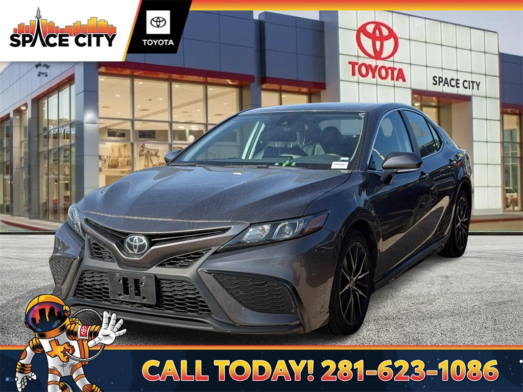 2024 Toyota Camry SE FWD