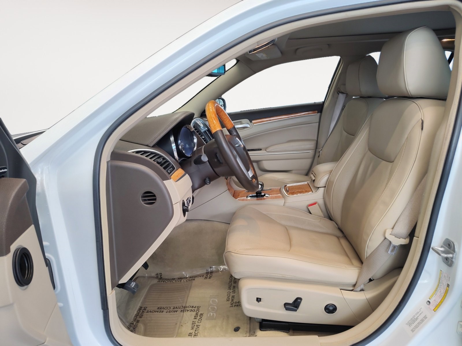 Used Car 2012 Chrysler 300  Limited For Sale Under $12,000 In San Antonio, Texas